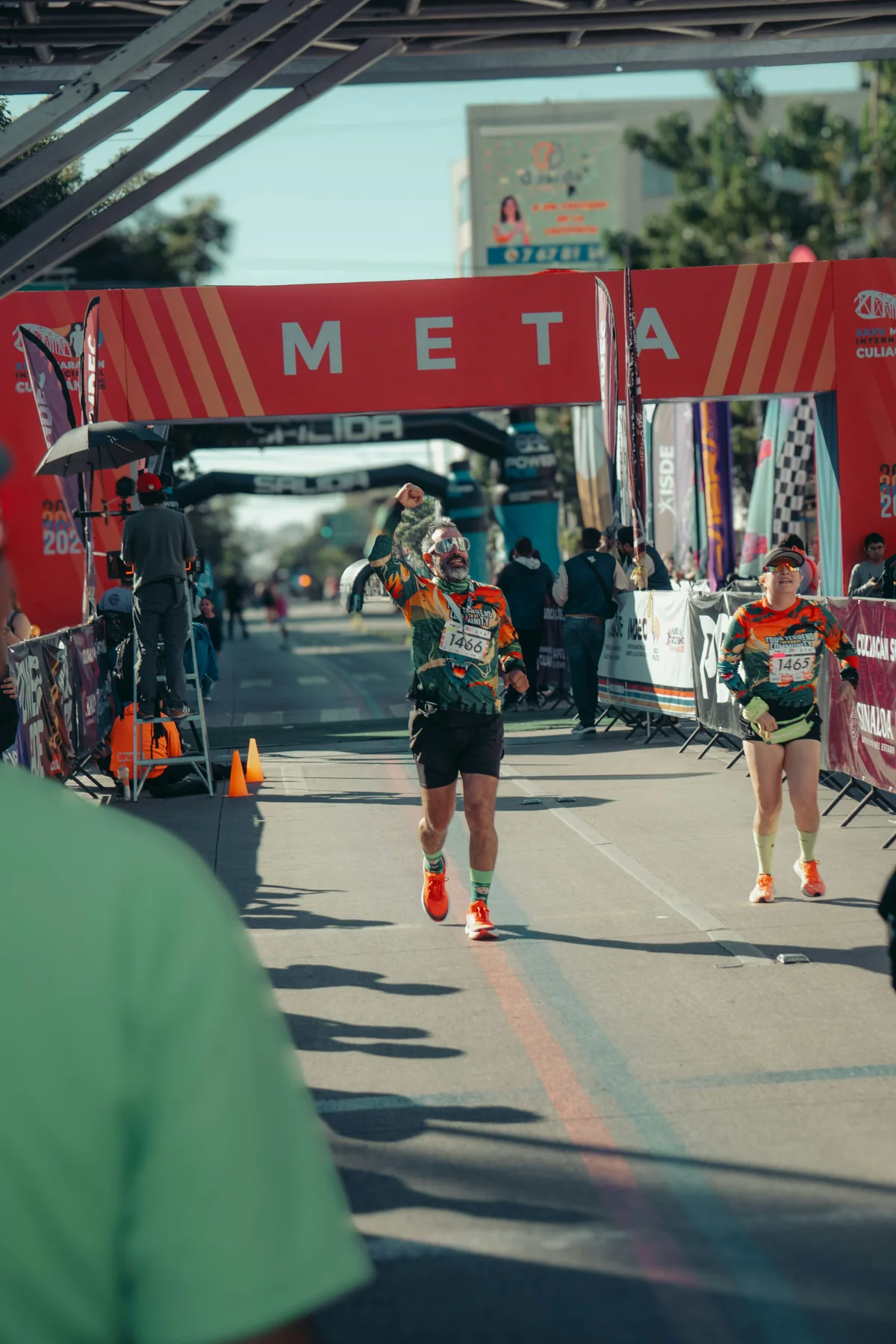 Meta de una carrera; fotografía deportiva referencial